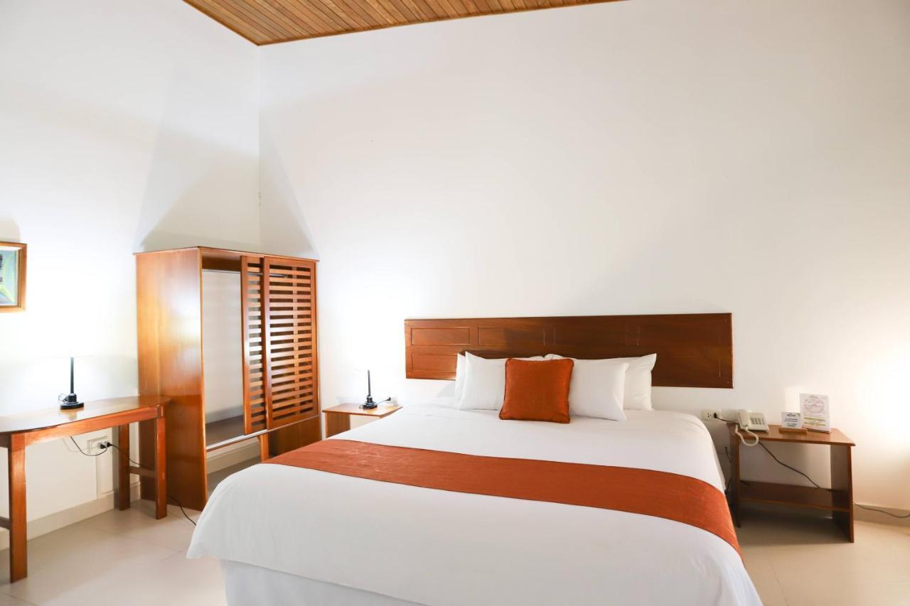 Altavista Casahotel - Asociado Casa Andina Moyobamba Eksteriør billede